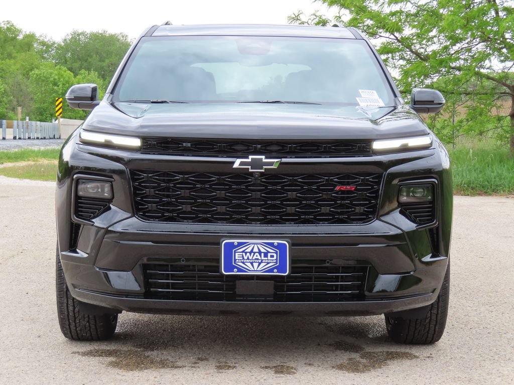 New 2026 Chevrolet Traverse RS w/ LPO, Floor Liner Package AWD/4WD image 18