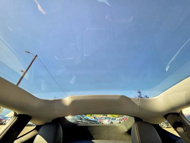 Used 2026 Tesla Model Y AWD image 24