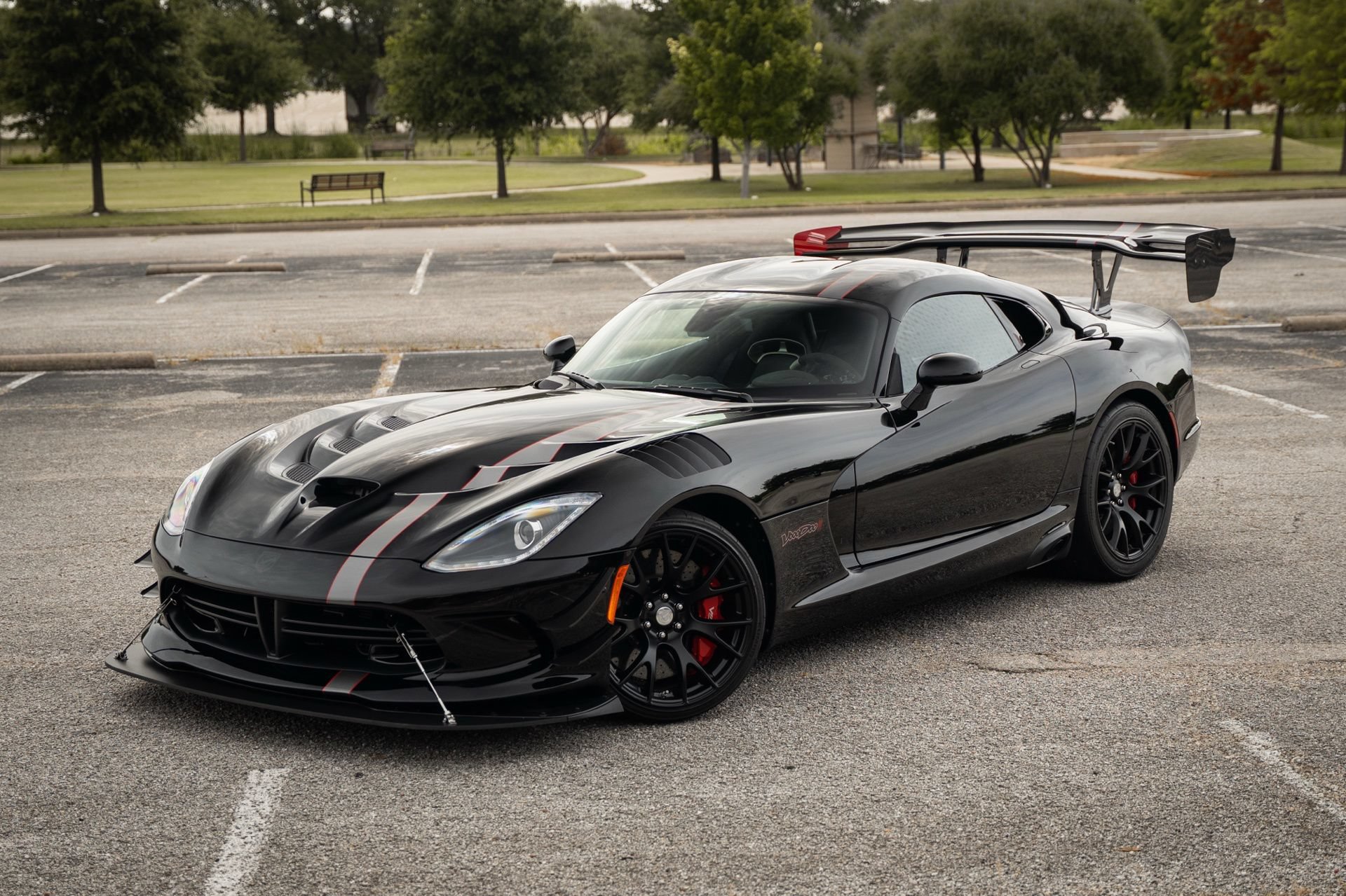 Used 2017 Dodge Viper GTC w/ ACR Package RWD image 2