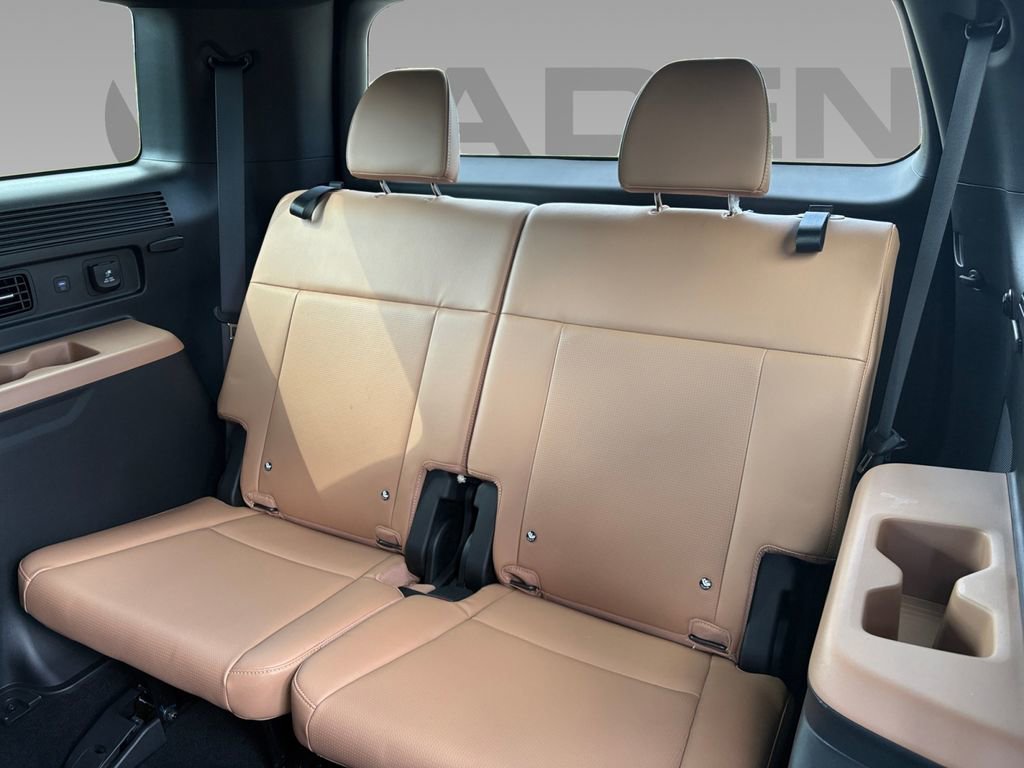 Used 2024 Hyundai Santa Fe Limited image 4