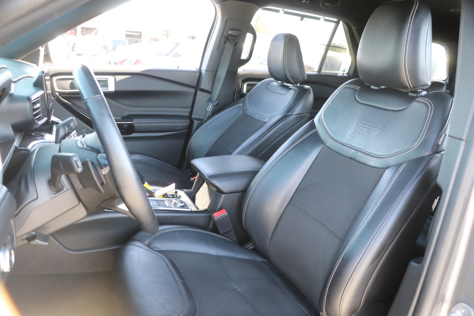 Used 2022 Ford Explorer ST AWD/4WD image 14