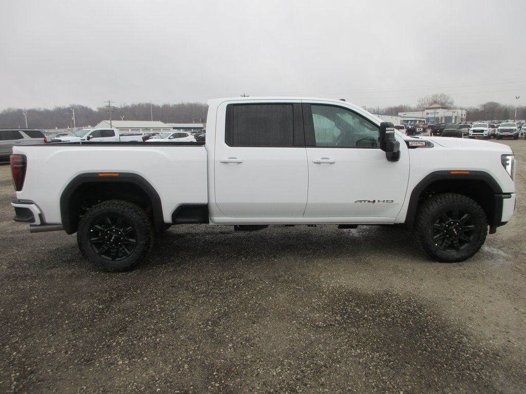 New 2026 GMC Sierra 3500 AT4 AWD/4WD image 3