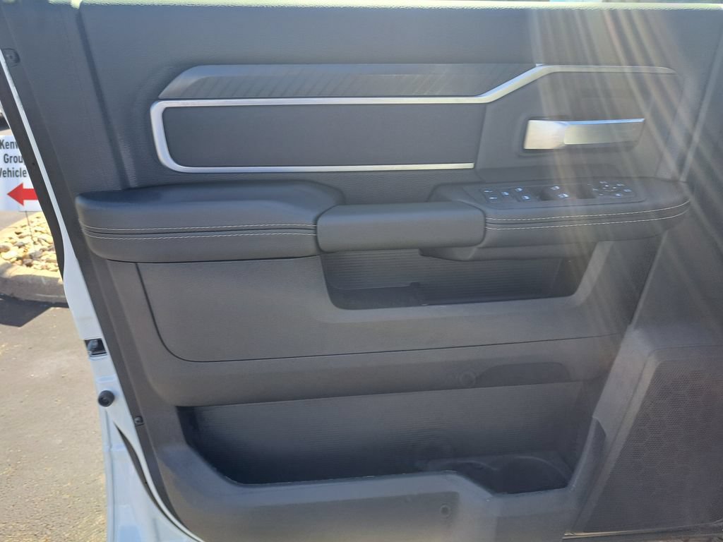 New 2026 RAM 3500 Big Horn AWD/4WD image 18