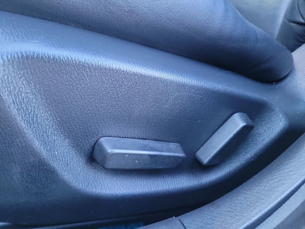 Used 2017 MAZDA MAZDA3 Touring image 17