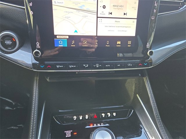 Used 2023 Jeep Wagoneer 4WD w/ Premium Group I image 29