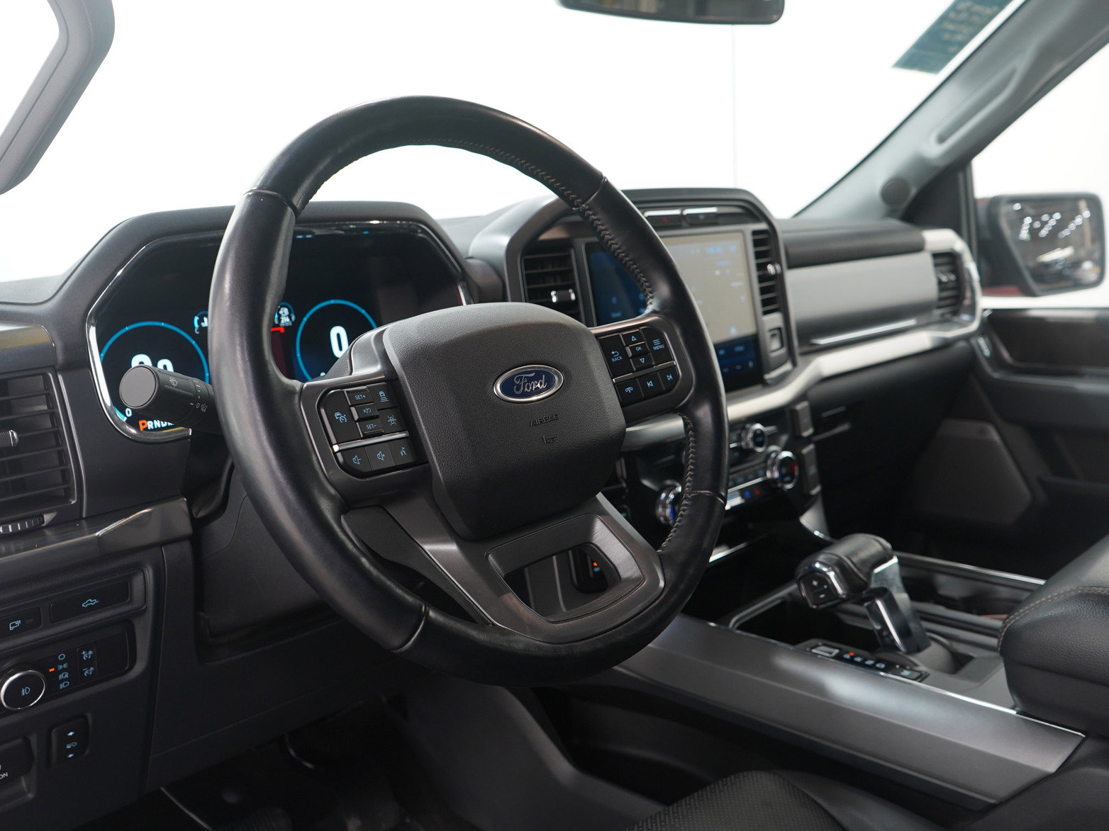 Used 2021 Ford F150 Lariat w/ Equipment Group 502A High image 28