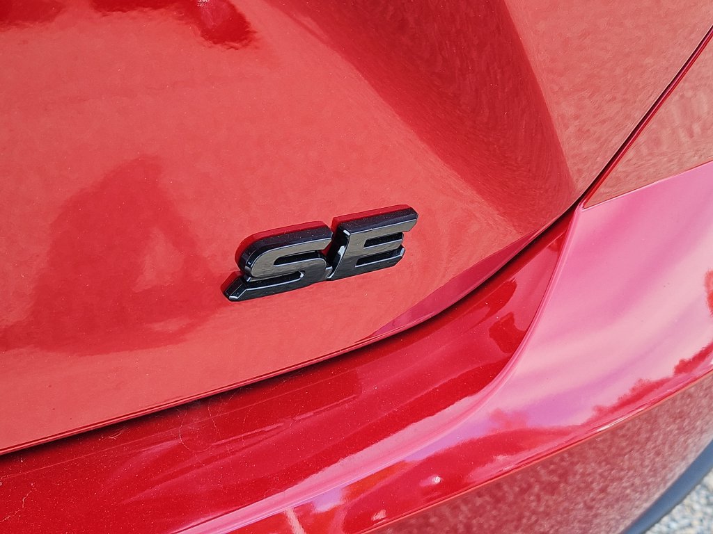New 2026 Toyota Camry SE FWD image 5