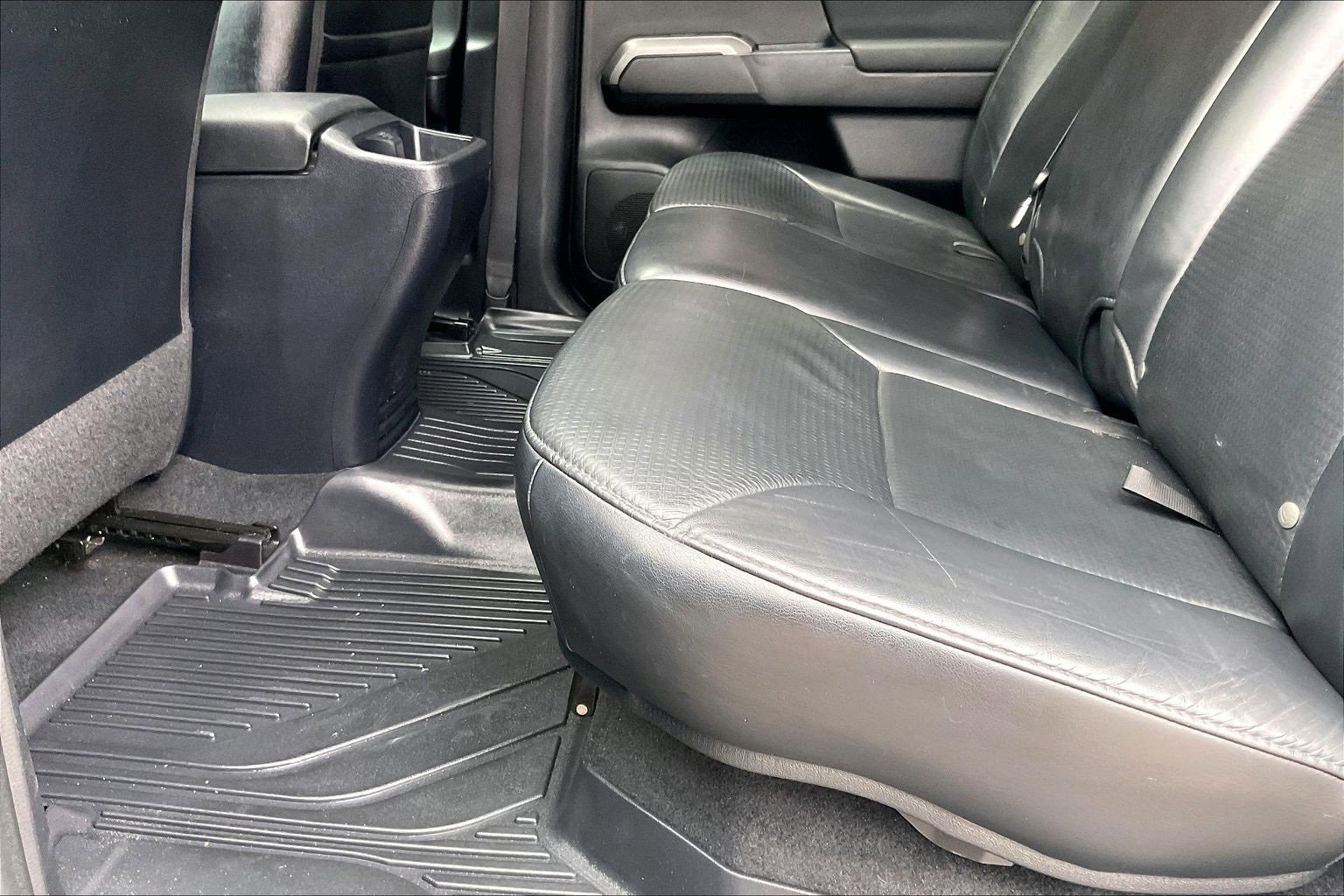 Used 2018 Toyota Tacoma TRD Sport image 17