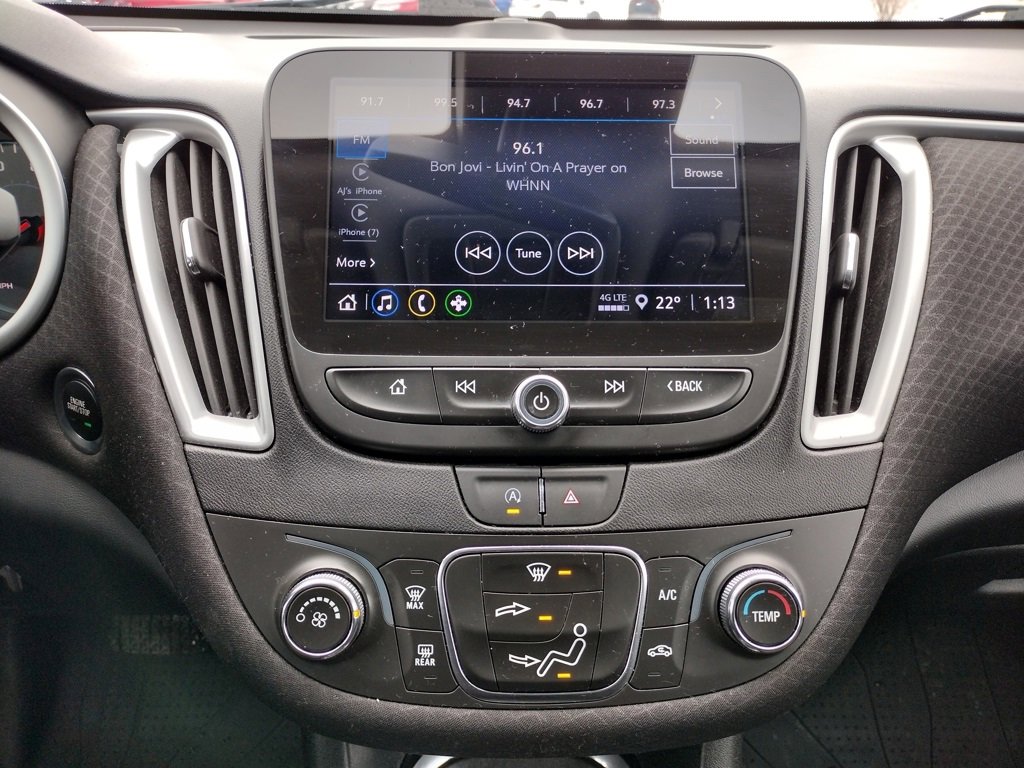 Used 2022 Chevrolet Malibu RS image 3