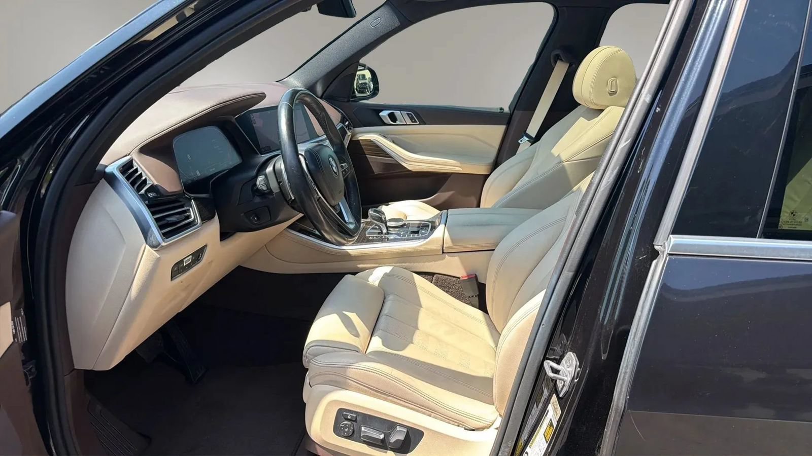 Used 2019 BMW X5 xDrive40i w/ Convenience Package AWD/4WD image 15
