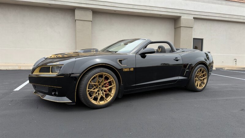 Used 2013 Chevrolet Camaro SS w/ RS Package RWD image 3