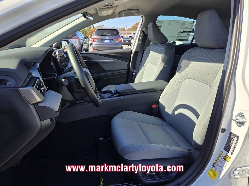 New 2026 Toyota Camry LE image 5