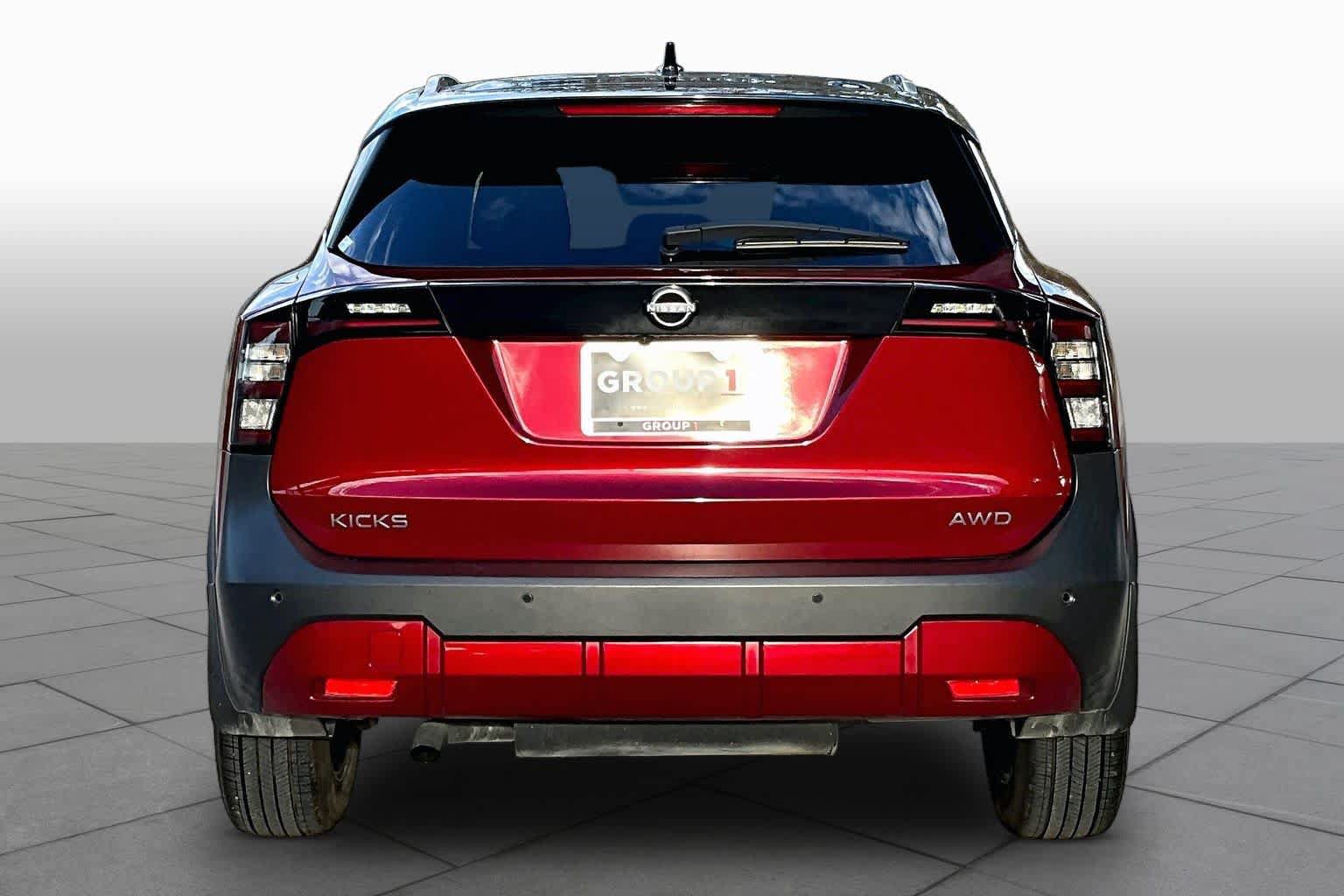 Used 2025 Nissan Kicks SV w/ SV Premium Package AWD/4WD image 5