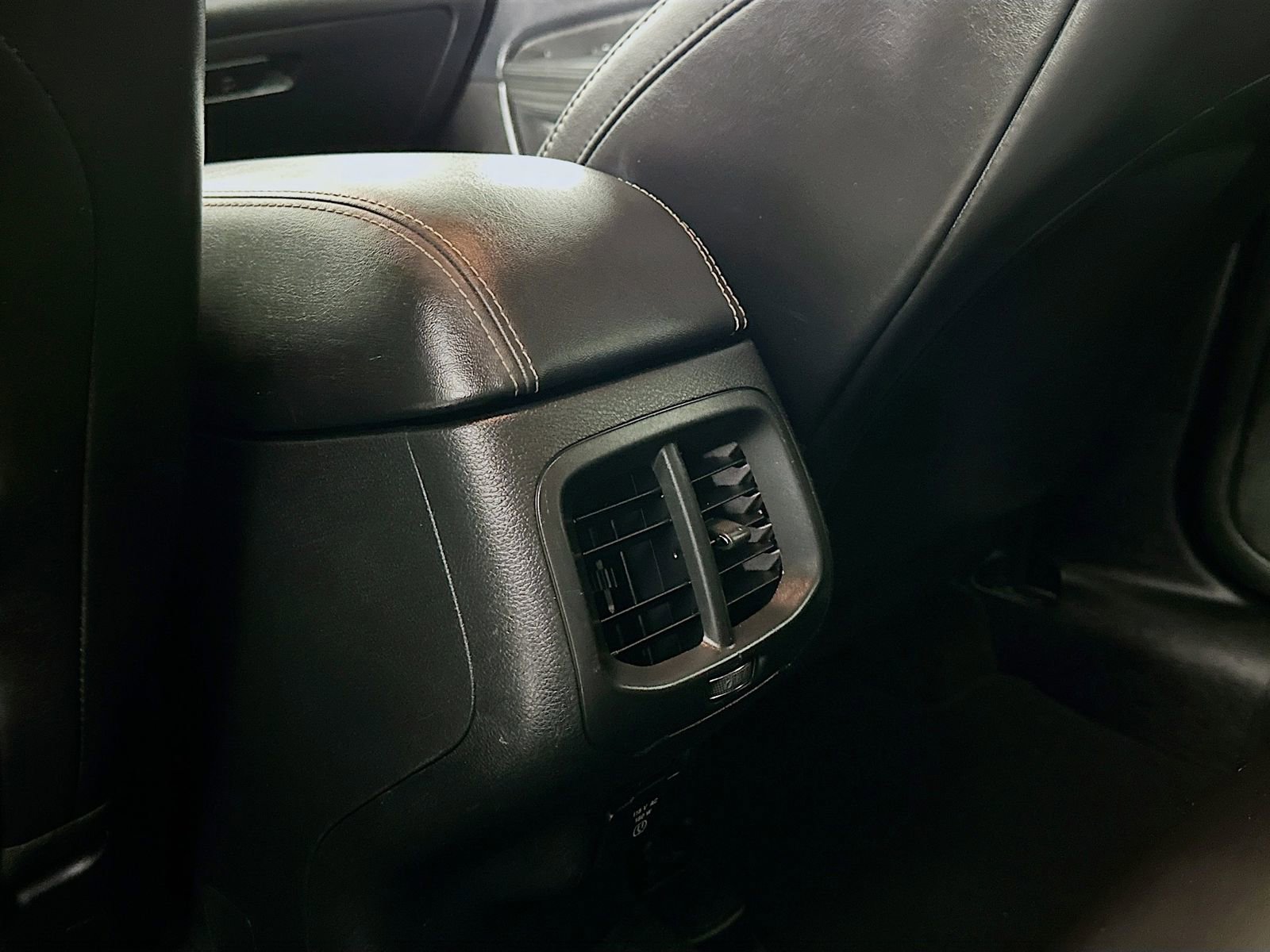 Used 2015 Jeep Cherokee Limited AWD/4WD image 25