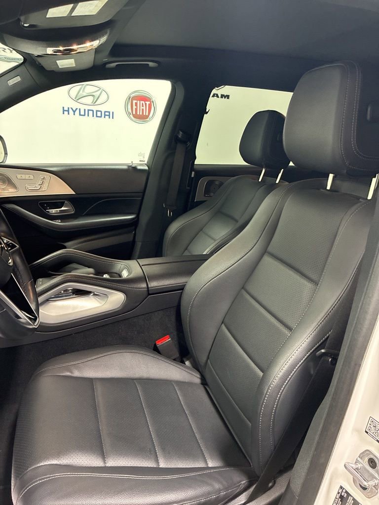 Used 2024 Mercedes-Benz GLS 450 4MATIC image 10
