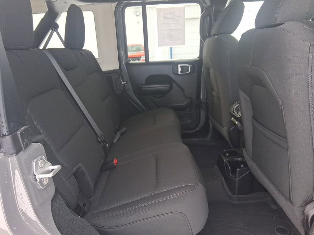 Used 2023 Jeep Wrangler Willys image 16