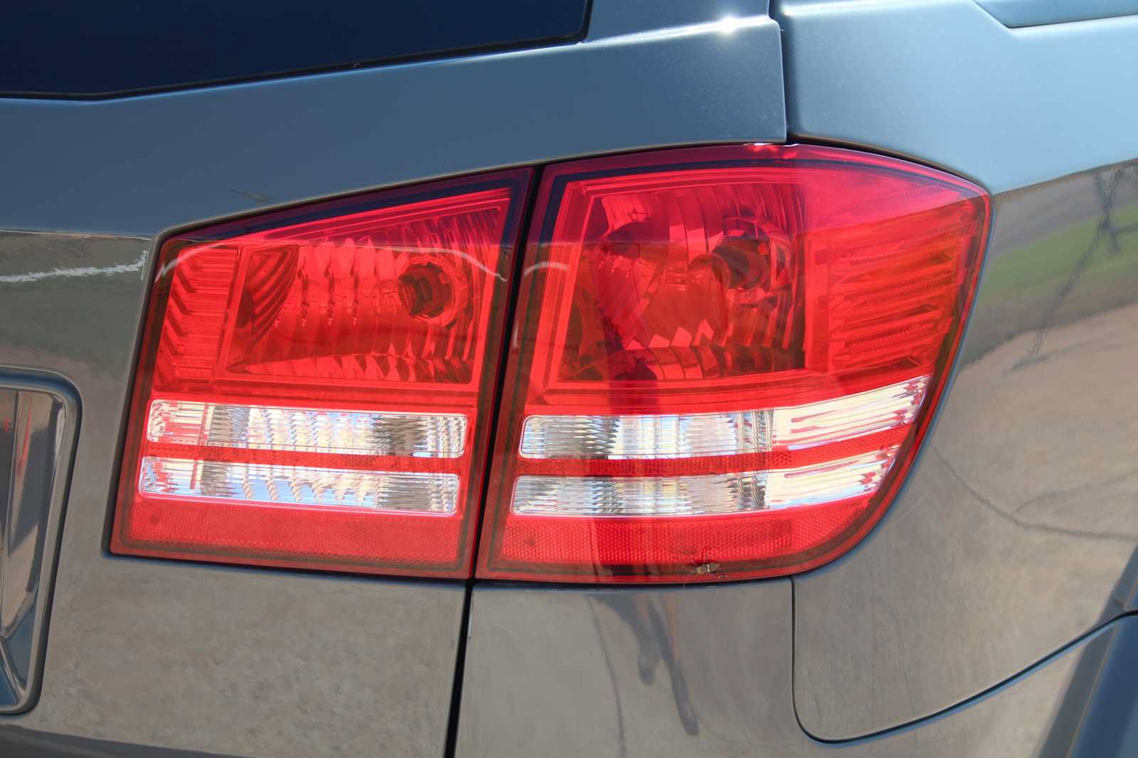 Used 2020 Dodge Journey SE w/ Blacktop Package FWD image 14