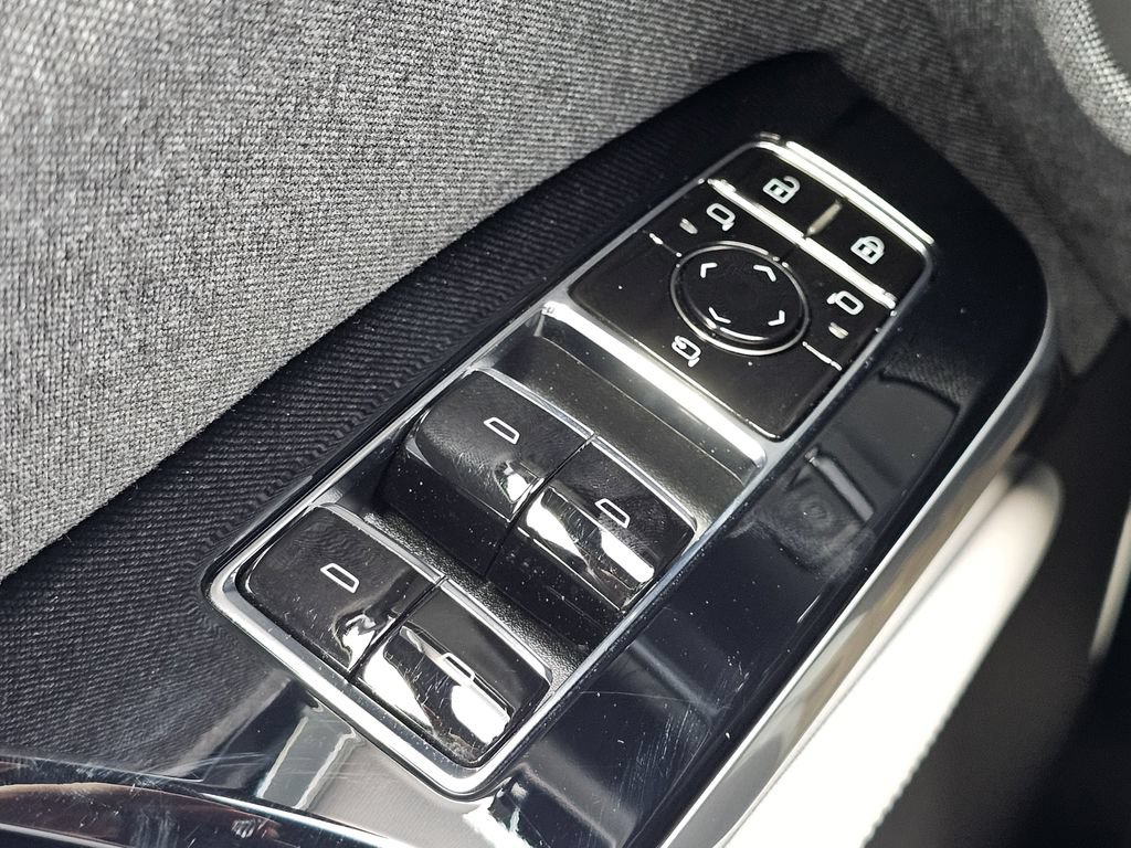 Certified 2025 Cadillac Escalade Premium Luxury Platinum w/ LPO, Floor Liner Package RWD image 28
