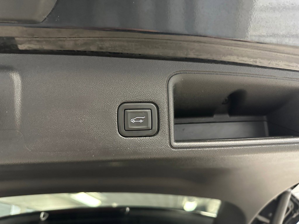 Certified 2022 GMC Terrain SLE w/ Driver Convenience Package image 24