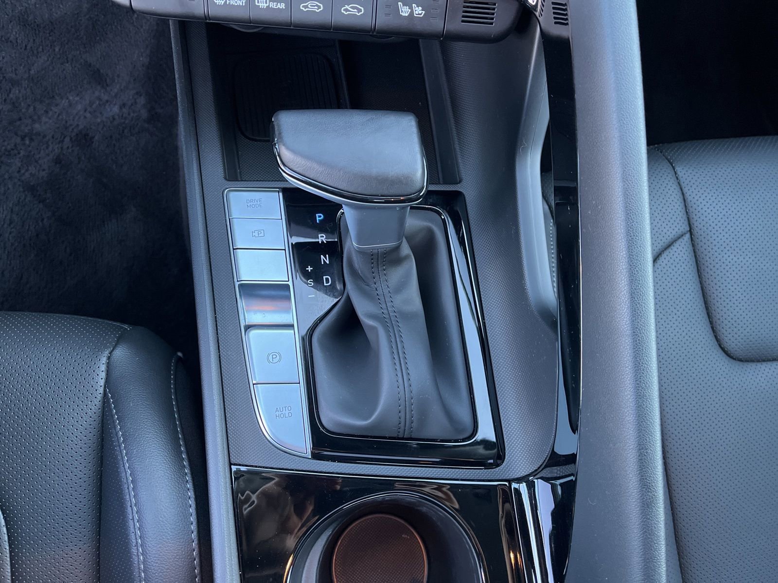 Certified 2025 Hyundai Elantra Limited image 36