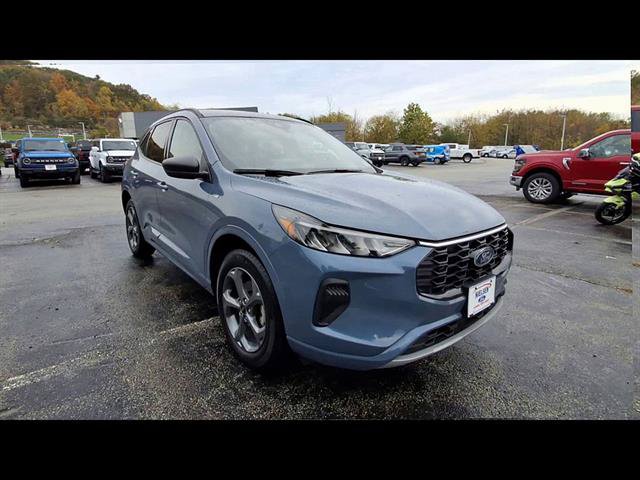 Certified 2024 Ford Escape ST-Line w/ Tech Pack #1 AWD/4WD image 2
