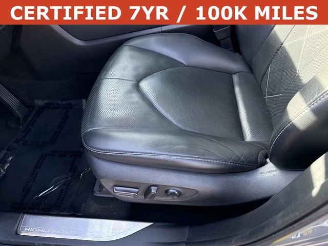 Used 2021 Toyota Highlander Platinum image 15