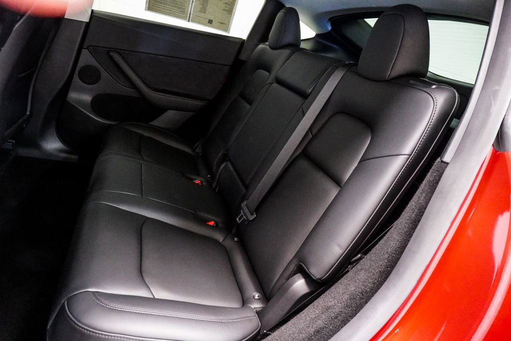 Used 2024 Tesla Model Y Performance AWD/4WD image 8