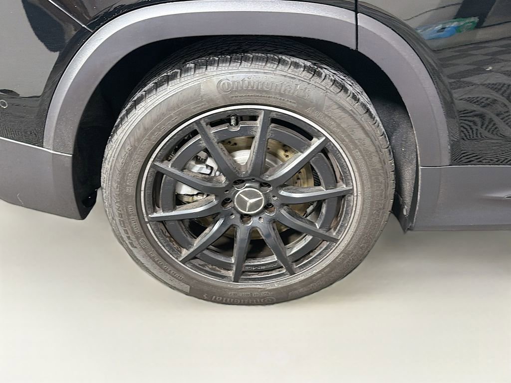 Used 2025 Mercedes-Benz GLB 35 AMG 4MATIC image 36
