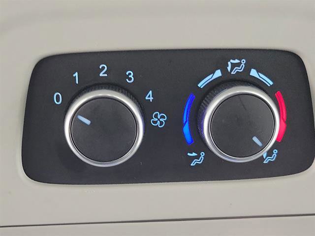 Used 2024 Ford Transit 350 XLT image 32