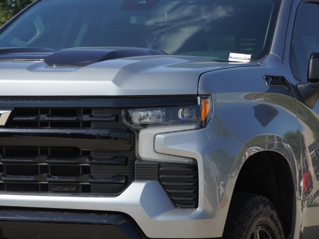 Used 2024 Chevrolet Silverado 1500 LT Trail Boss w/ Convenience Package II AWD/4WD image 6