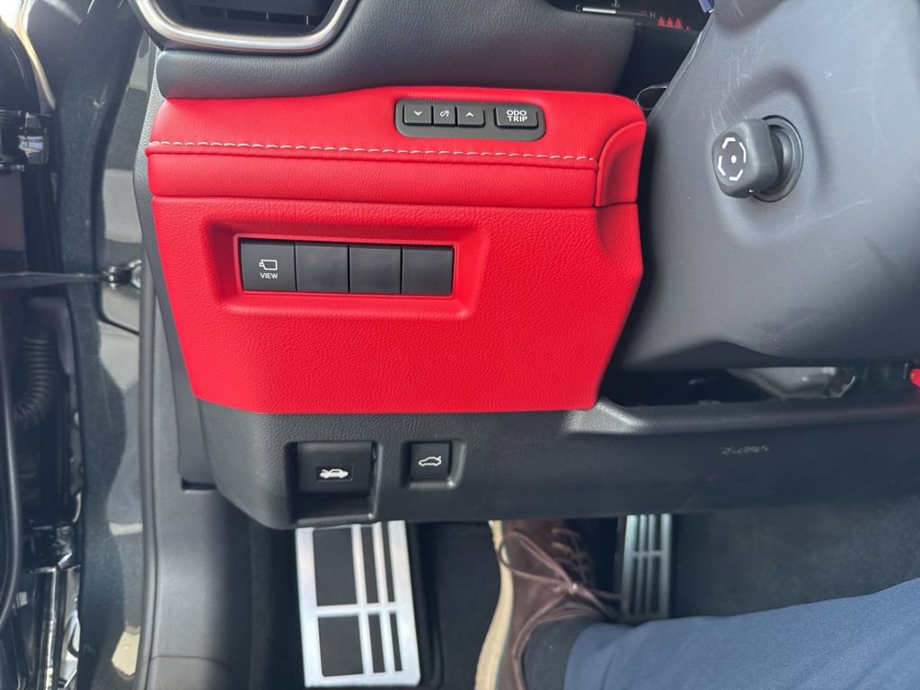 Used 2026 Lexus IS 350 F Sport w/ Technology Package RWD image 4