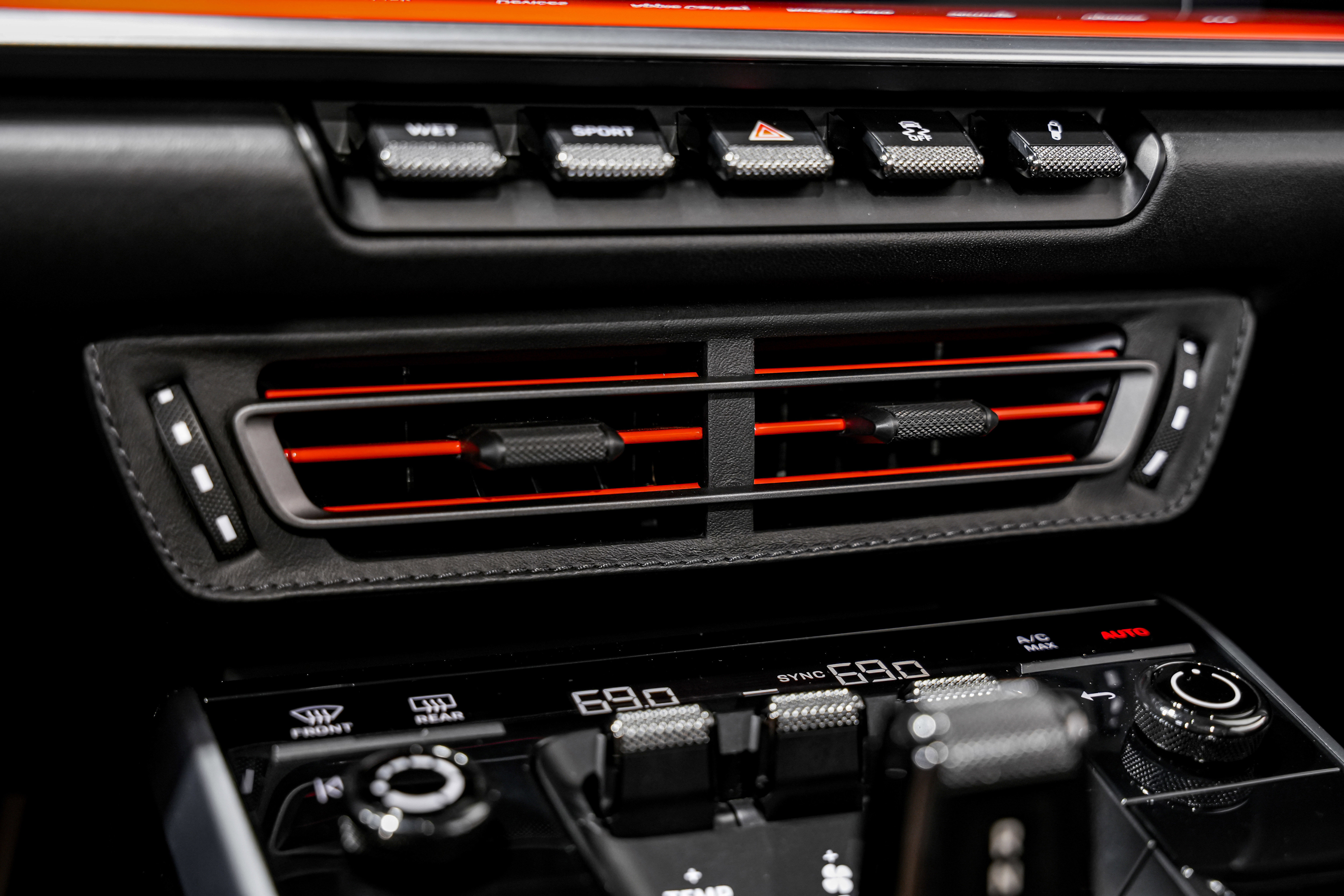 Used 2022 Porsche 911 Carrera image 15