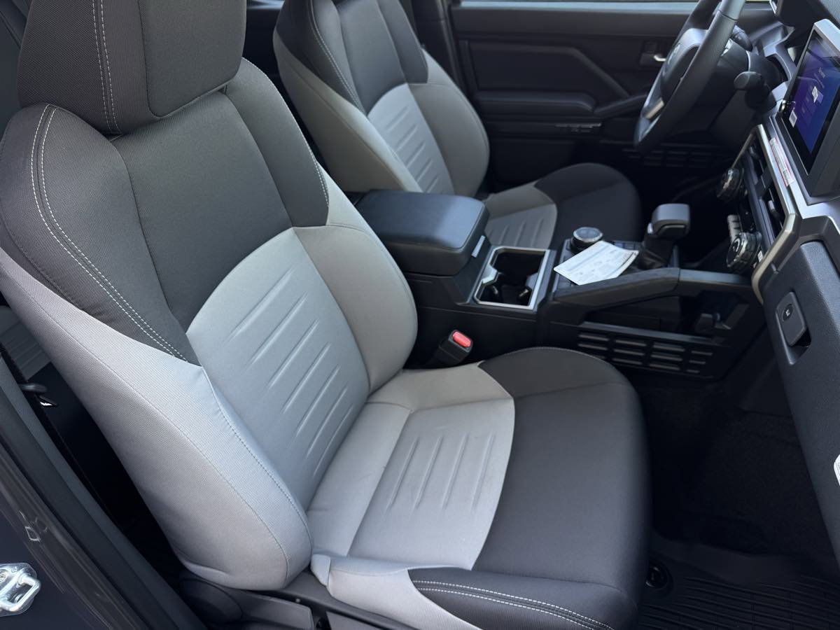 Used 2025 Toyota Tacoma TRD Sport image 23