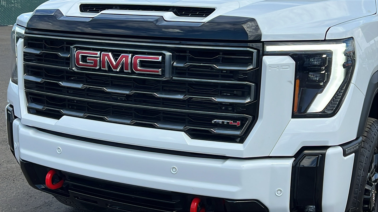 Certified 2025 GMC Sierra 2500 AT4 AWD/4WD image 10