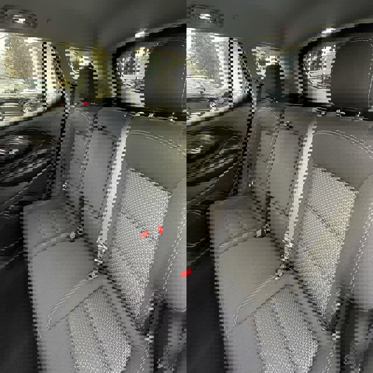 Used 2024 GMC Terrain SLE image 24