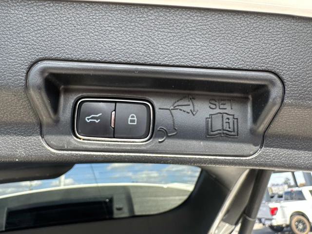 Certified 2021 Ford Explorer Limited w/ Hybrid Equipment Group 310A image 15