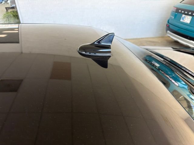 Used 2016 Dodge Challenger SXT Plus RWD image 10