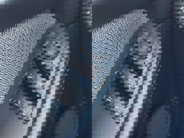 Used 2025 Chevrolet TrailBlazer LT image 16