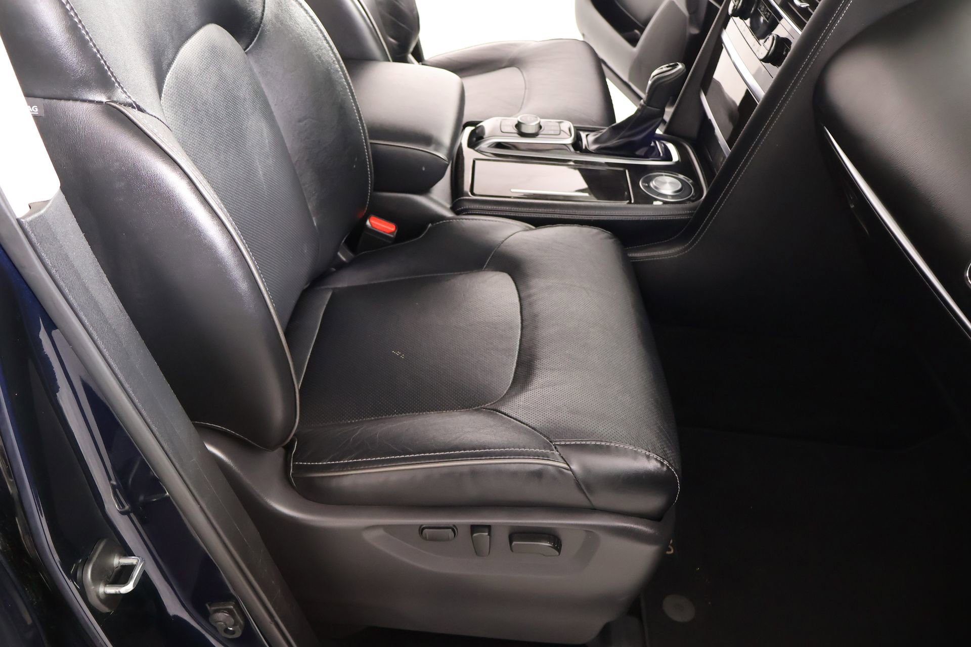 Used 2024 INFINITI QX80 Luxe image 15