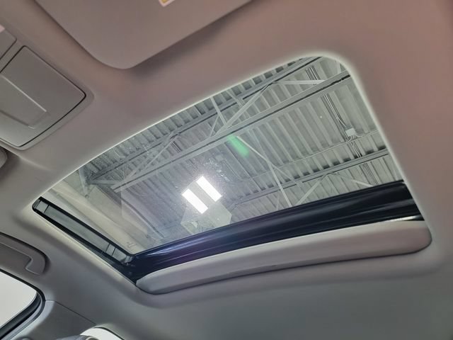 Used 2018 Acura TLX V6 w/ Technology Package FWD image 30