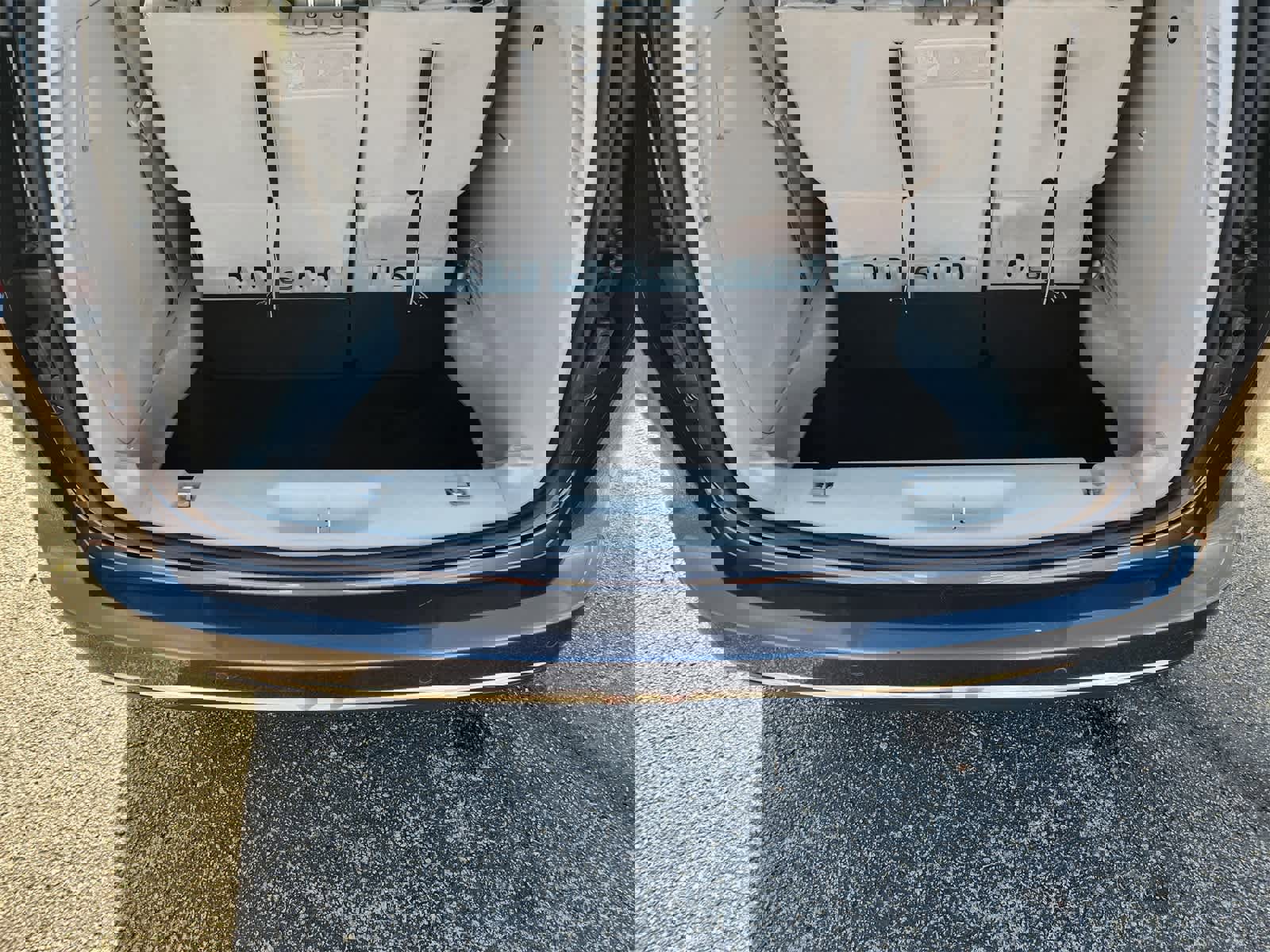 Used 2021 Chrysler Pacifica Touring-L image 31