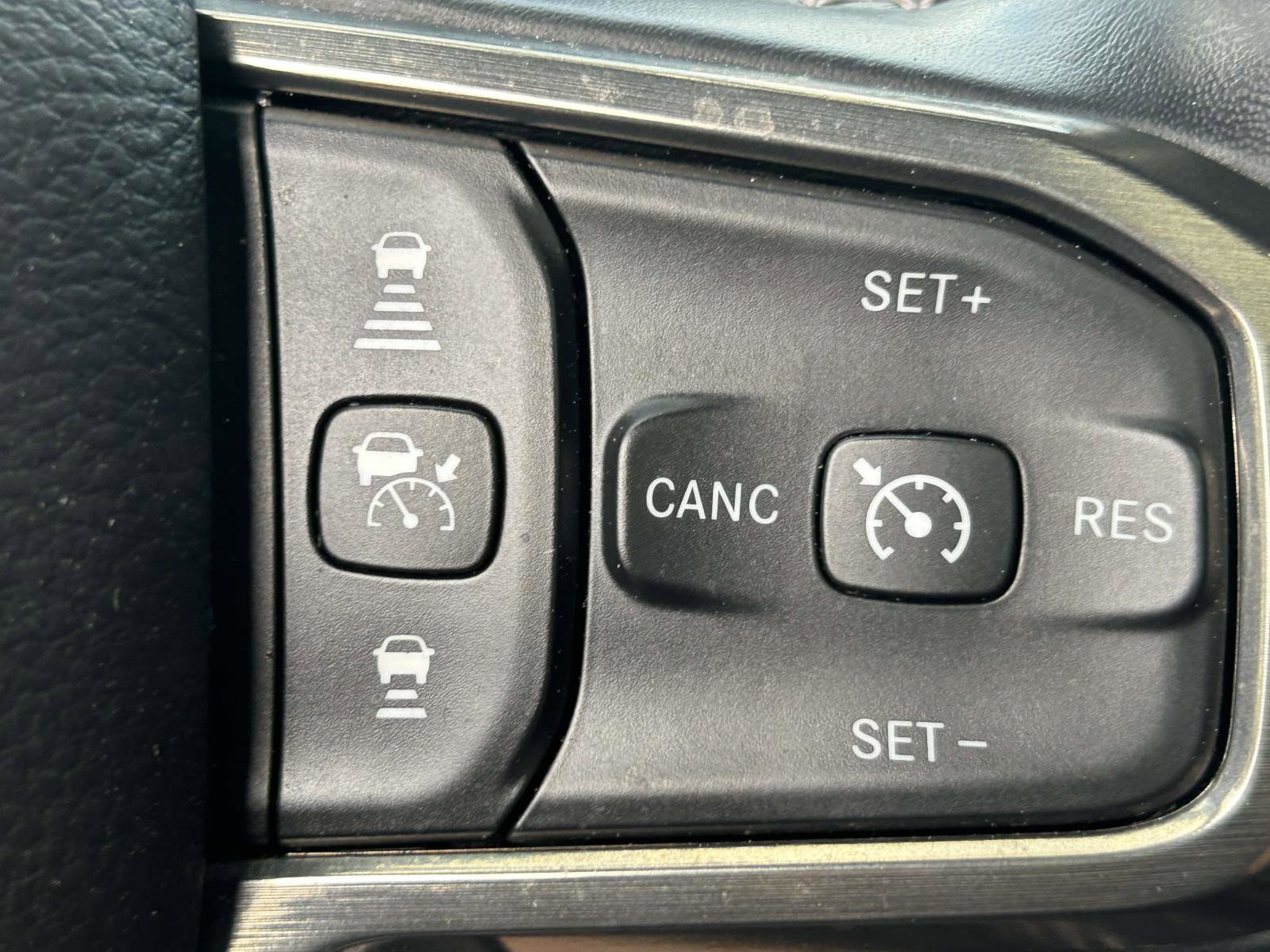 Used 2019 RAM 1500 Limited AWD/4WD image 21