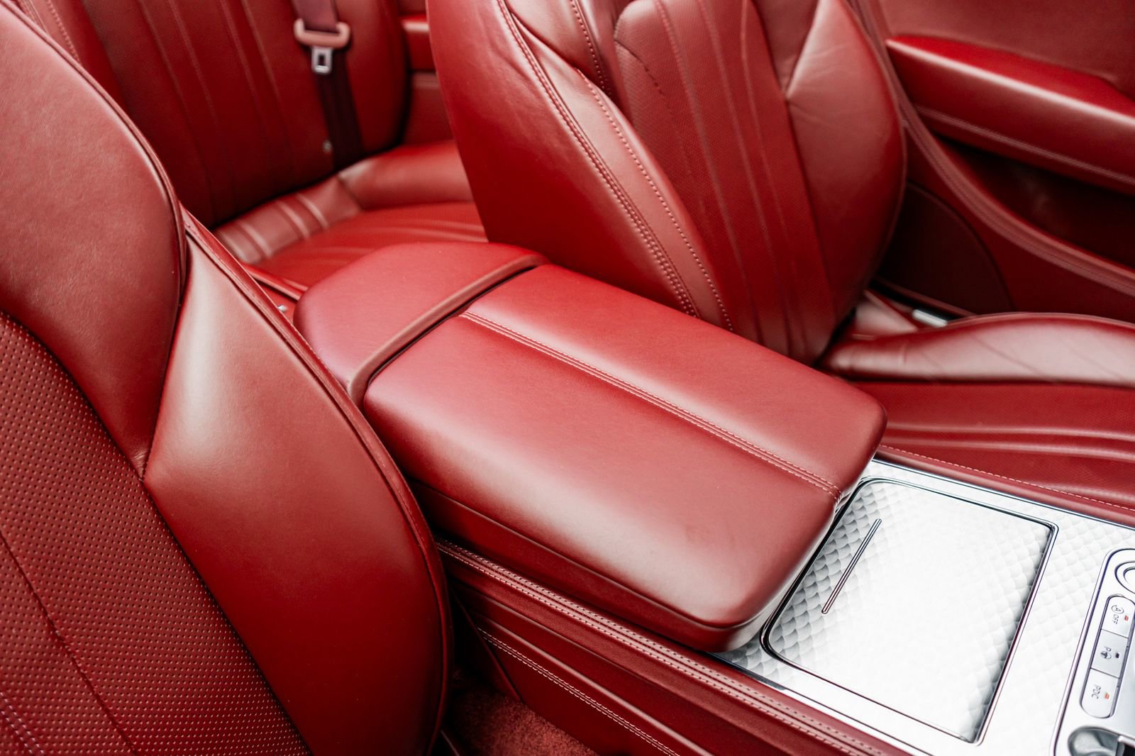 Used 2020 Bentley Continental GT image 44