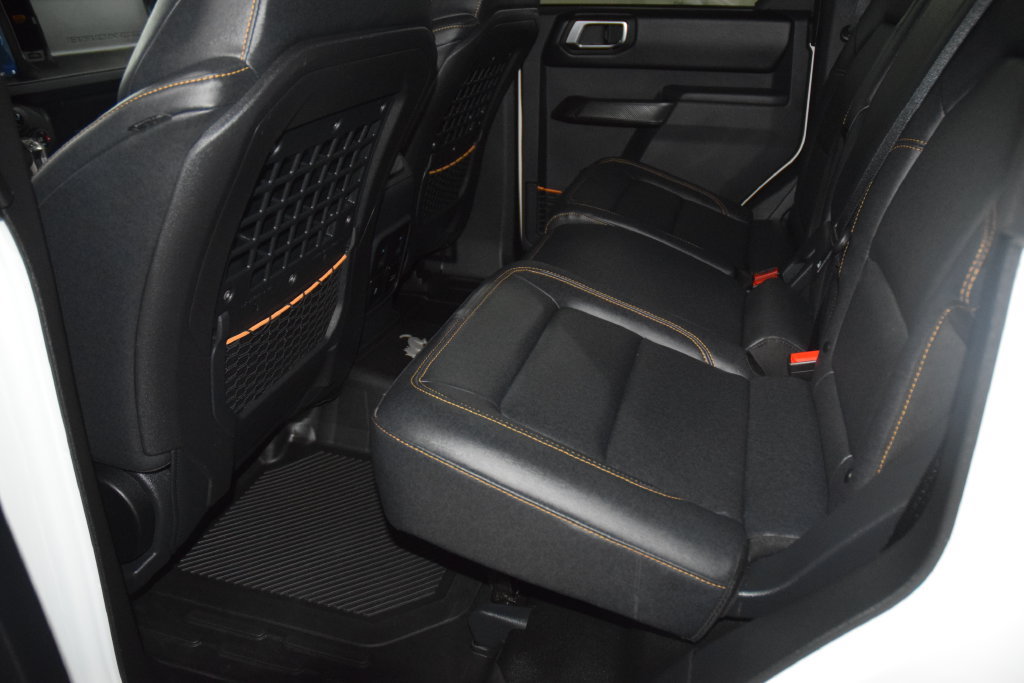 Used 2024 Ford Bronco Badlands AWD/4WD image 40