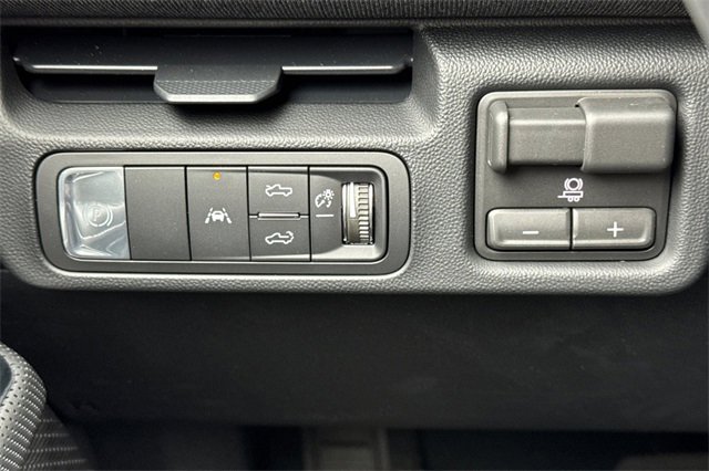 New 2026 GMC Sierra EV Elevation image 29