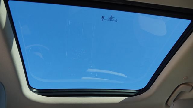 Used 2023 Lincoln Aviator Reserve w/ Equipment Group 201A image 19