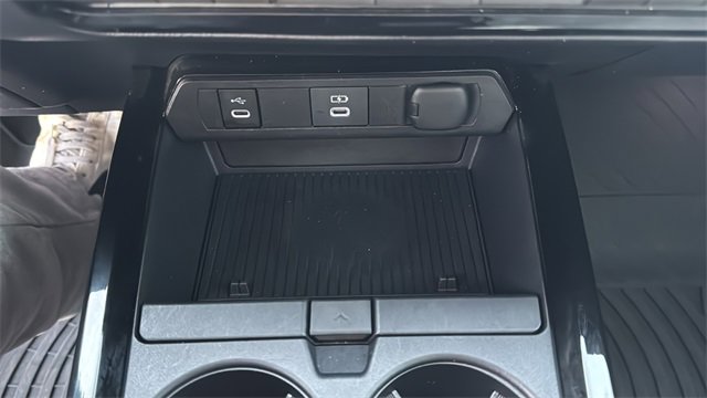 Used 2024 Toyota Prius XLE image 19