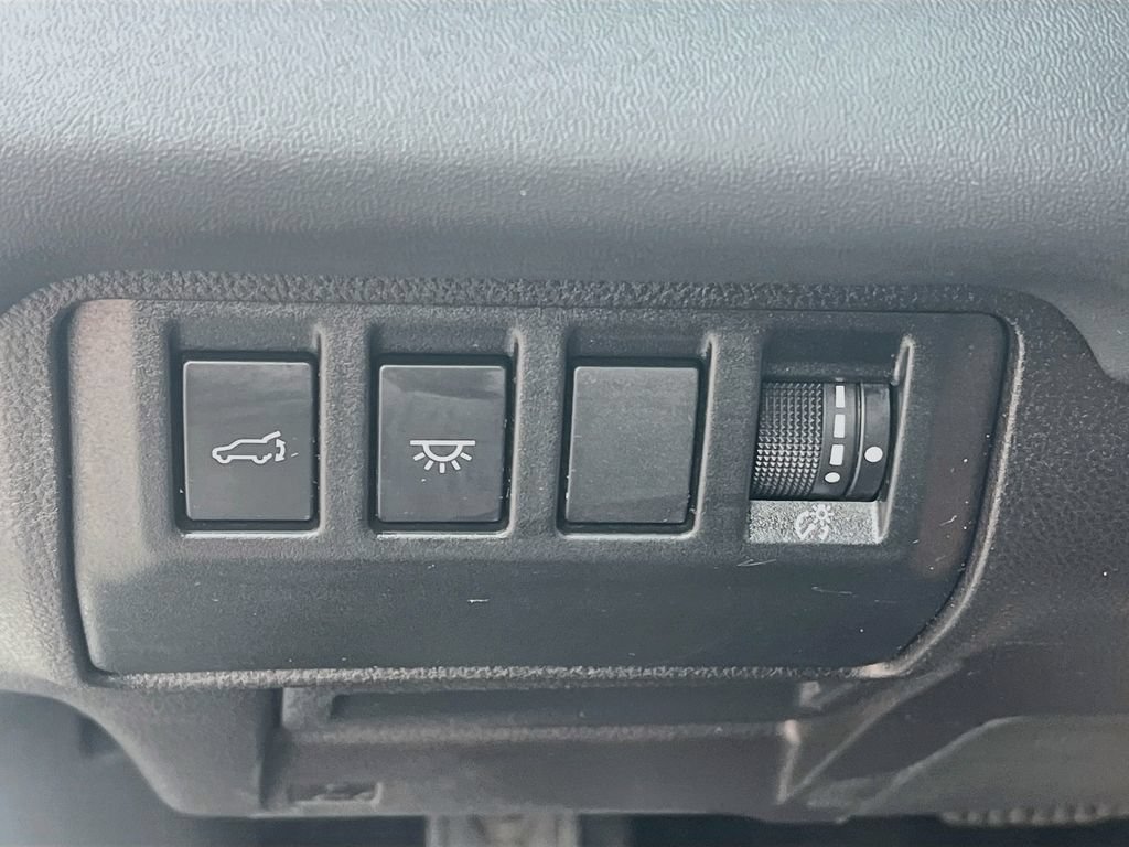 Used 2023 Subaru Ascent Limited AWD/4WD image 10