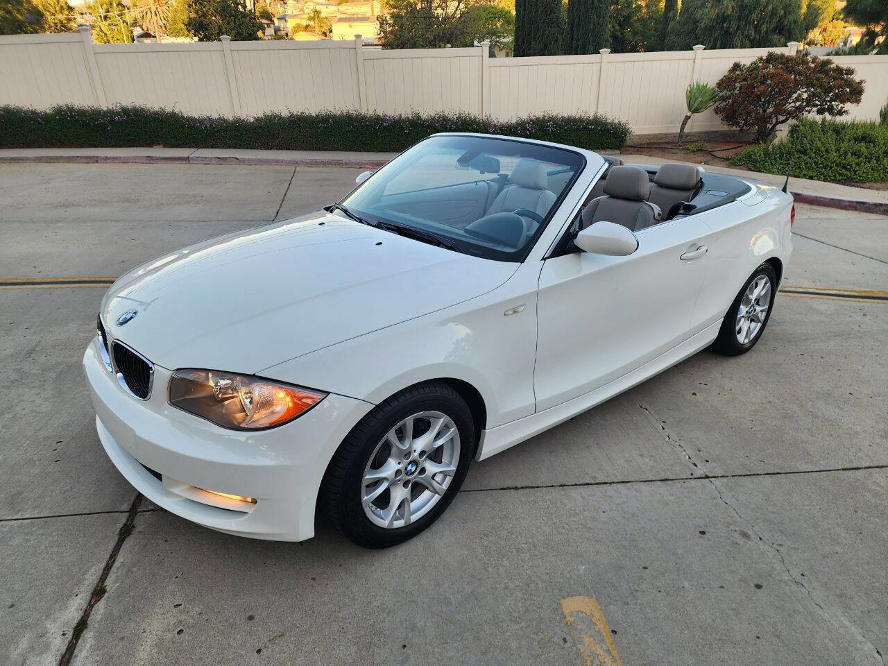 Used 2008 BMW 128i Convertible image 39