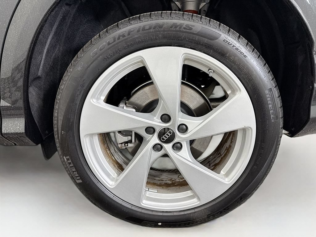 Used 2025 Audi Q5 Premium Plus w/ Premium Plus AWD/4WD image 31